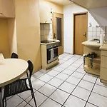 Grosszuegige Handwerkerwohnung - Viel Platz Und Voll Ausgestattet Apartamento *