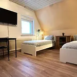 Grosszuegige Handwerkerwohnung - Viel Platz Und Voll Ausgestattet Apartamento