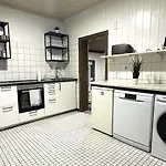 Grosszuegige Handwerkerwohnung - Viel Platz Und Voll Ausgestattet Apartamento