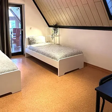Grosszuegige Handwerkerwohnung - Viel Platz Und Voll Ausgestattet Apartmán