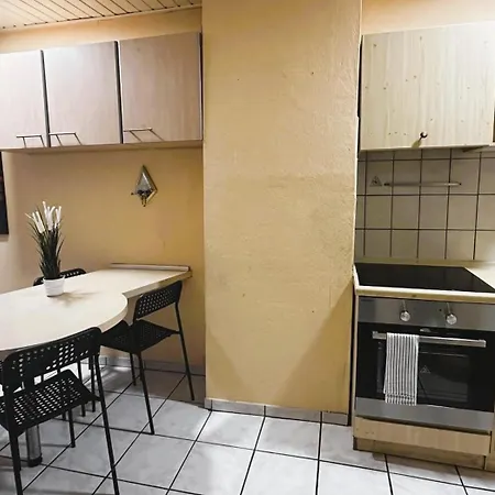 Grosszuegige Handwerkerwohnung - Viel Platz Und Voll Ausgestattet Apartmán
