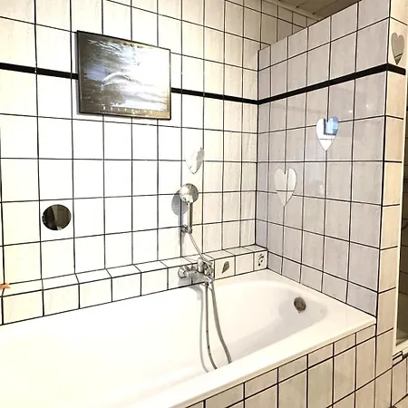Grosszuegige Handwerkerwohnung - Viel Platz Und Voll Ausgestattet Apartmán *