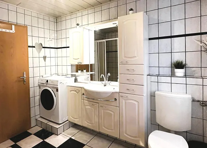 Grosszuegige Handwerkerwohnung - Viel Platz Und Voll Ausgestattet Lejlighed