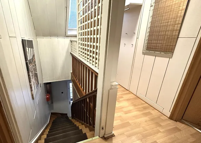 Grosszuegige Handwerkerwohnung - Viel Platz Und Voll Ausgestattet *